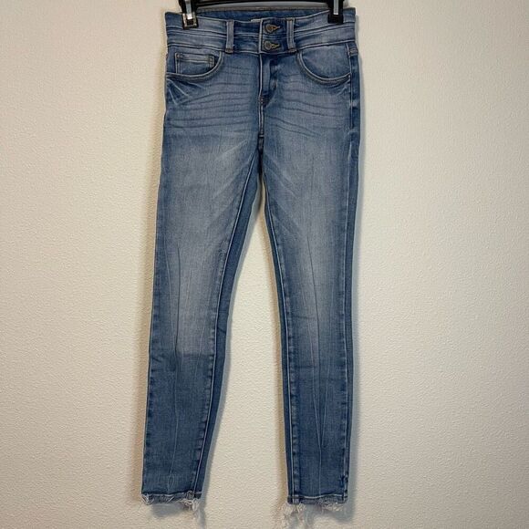 KanCan Signature Low Rise Skinny Jeans in Kass Size 24 - Picture 1 of 10